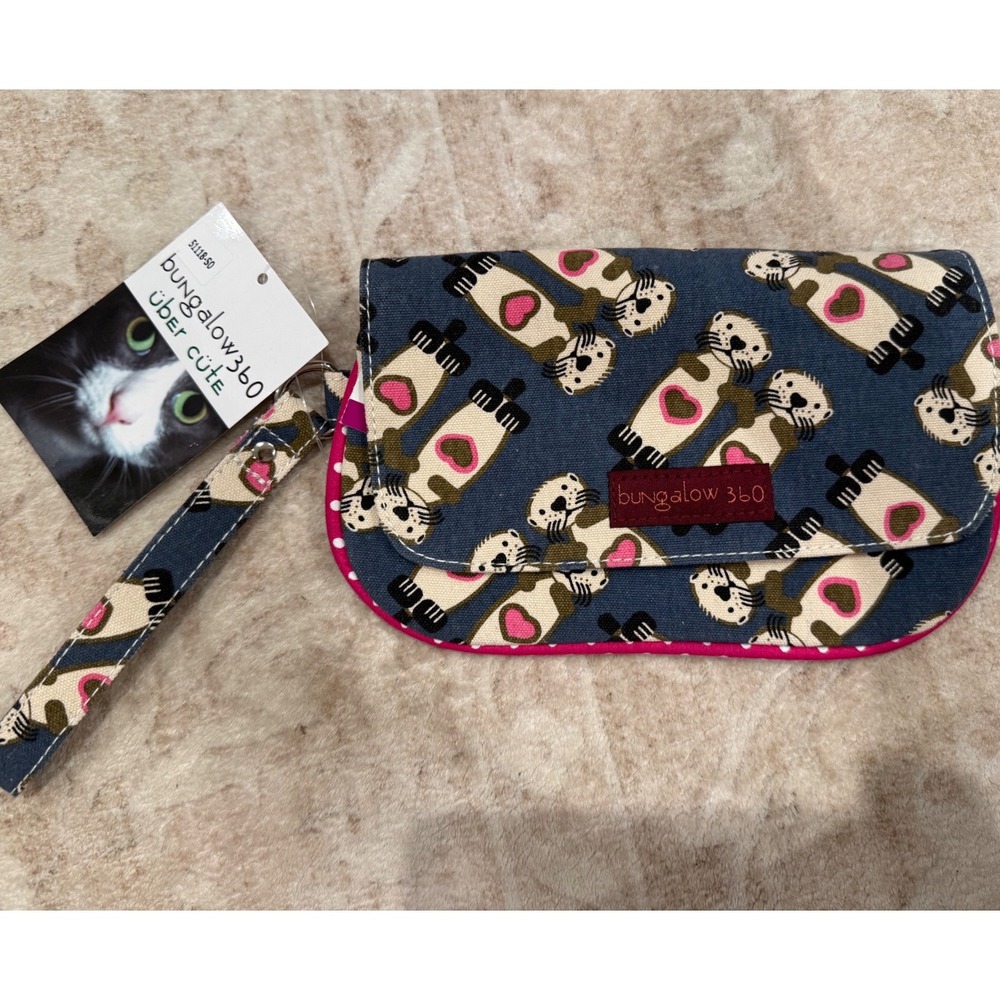 Bungalow360 Otter Print Canvas Wristlet Wallet Blue Pink Heart Vegan‎ NWT